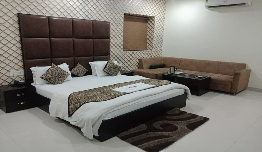 Others 3, Hotel Mandakini Lush, Kanpur Nagar