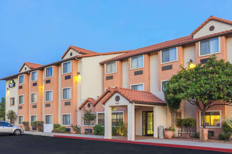 Exterior & Views 2, Days Inn by Wyndham Camp Verde Arizona, Yavapai