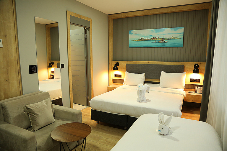 Bedroom 2, Kerthill Hotel, Maltepe