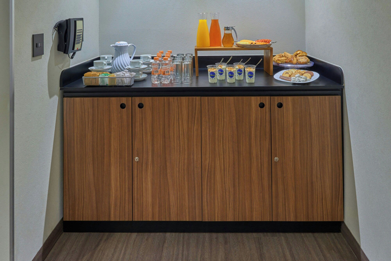 Food & Drinks 5, City Express by Marriott Guaymas, Guaymas
