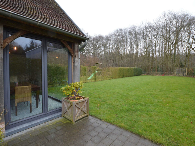 Others 5, Cozy Holiday Home in Aalter near Lake, Oost-Vlaanderen