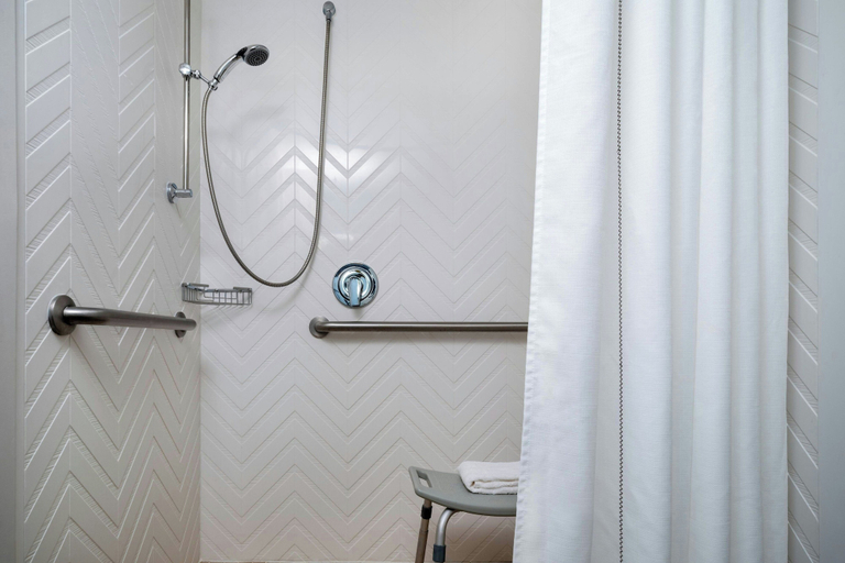 Bathroom 4, Delta Hotels by Marriott™ Jacksonville Deerwood, Duval