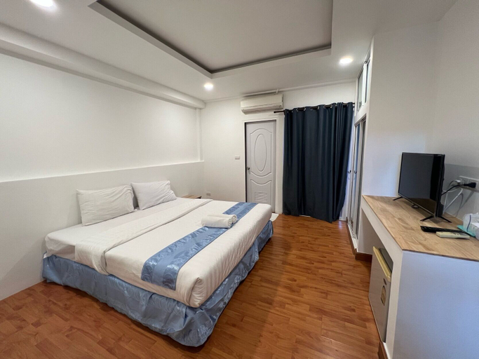 Bedroom 10