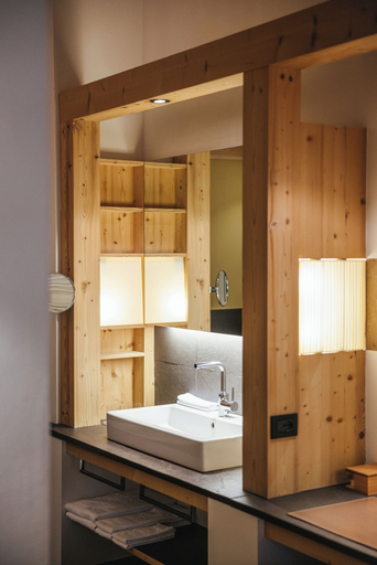 Bathroom 4, Lagació Hotel Mountain Residence, Bolzano