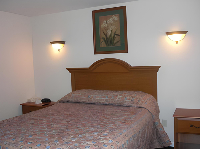 Bedroom 14