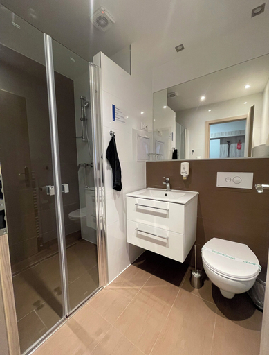 Bathroom 4, Hotel Spectrum, Trnava