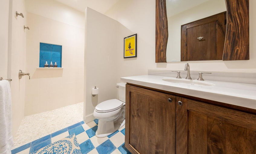 Bathroom 3, Plaza Mercado 24 At Las Catalinas, Carrillo