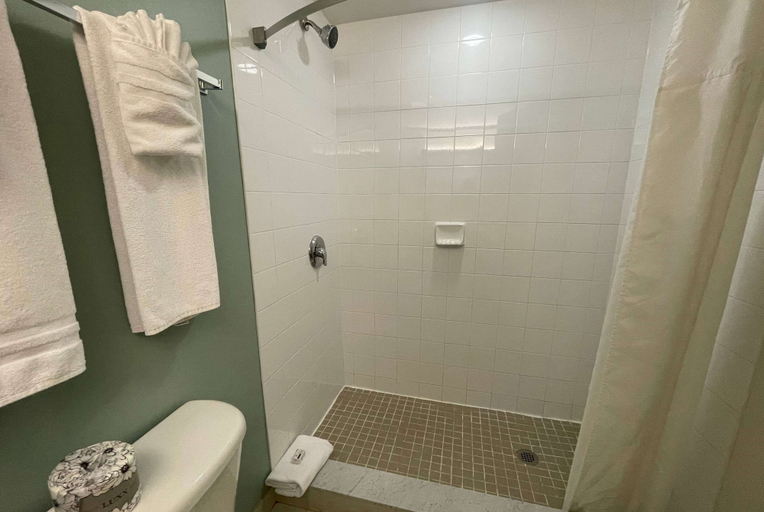 Bathroom 8