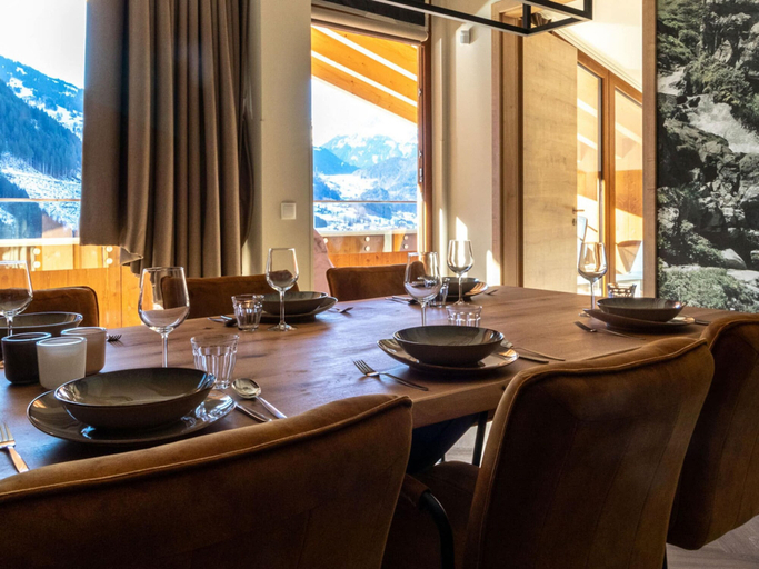 Dining 2, Luxury Penthouse, 600 m. From the ski Area, Bludenz