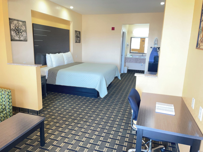 Bedroom 5, Homegate Inn and Suites, Crittenden