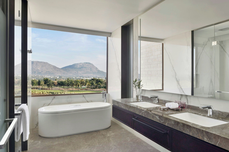 Bathroom 4, JW Marriott Bengaluru Prestige Golfshire Resort & Spa, Bangalore Rural