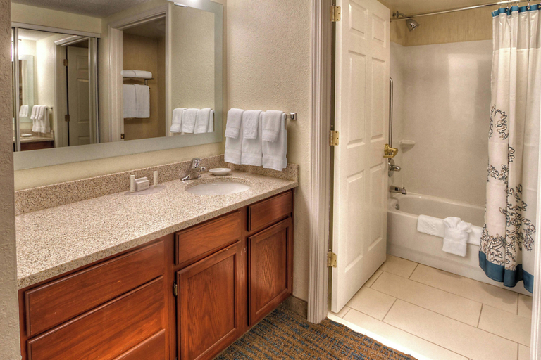 Bathroom, Residence Inn By Marriott Memphis Germantown, Shelby