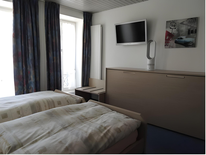 Bedroom 6