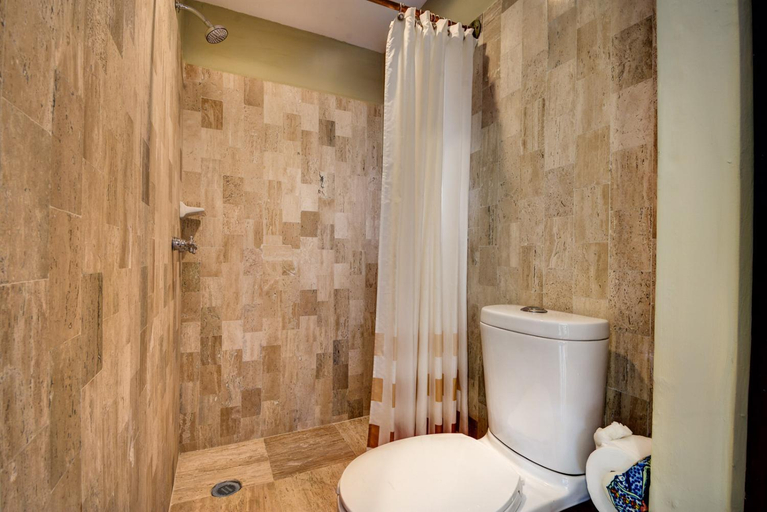 Bathroom 3, El Cielo Hotel, Cozumel