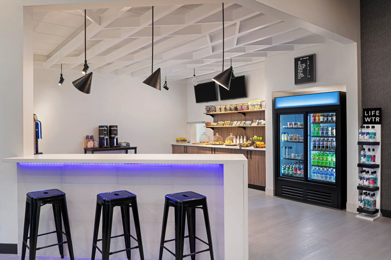 Food & Drinks 5, Aloft by Marriott Katy Mills, Fort Bend