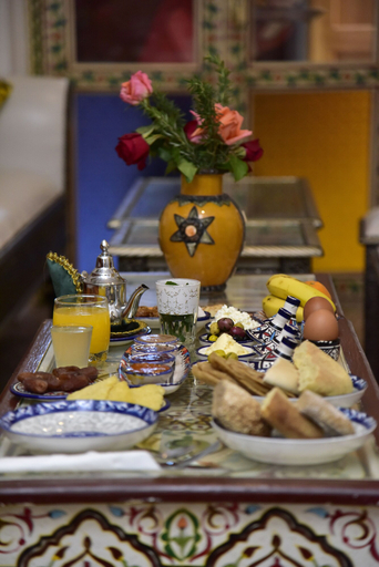 Food & Drinks 4, Zoco Riad, Tanger-Assilah