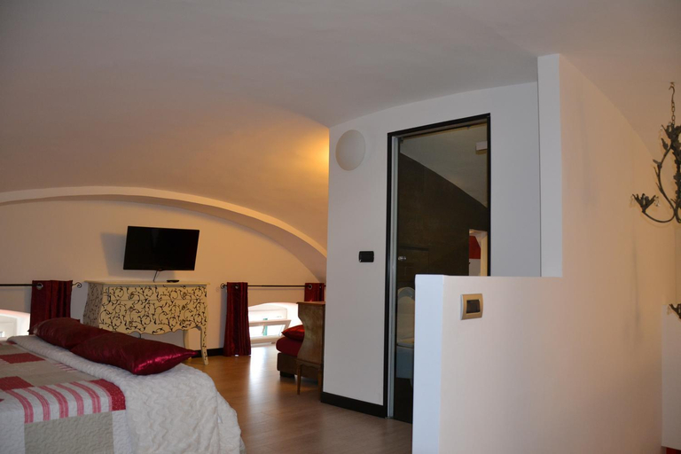 Bedroom 9