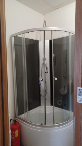 Shower 4, Apartmany Orlova, Karviná
