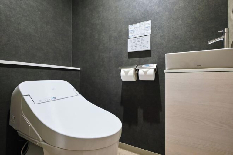 Bathroom 11