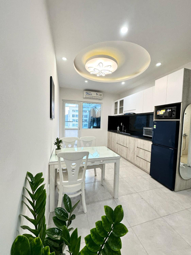 Dining Room 11
