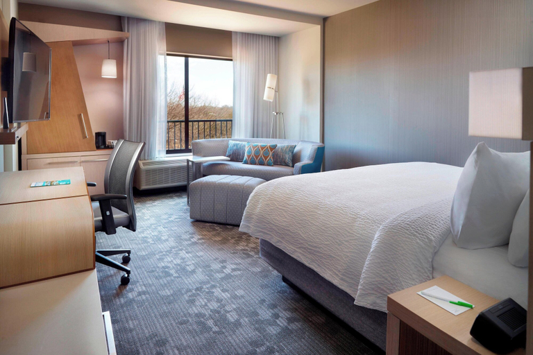 Bedroom 3, Courtyard by Marriott LaGrange, Troup