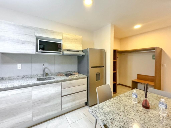 Dining Room 8