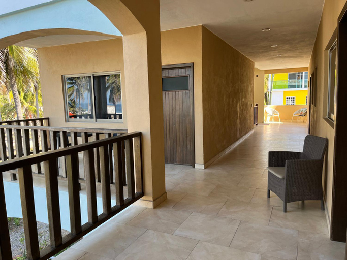 Exterior view 2, Brisa Bliss, Aquila