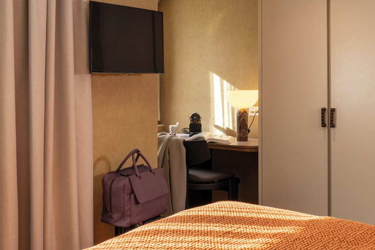 Bedroom 16