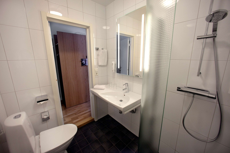 Bathroom 3, Scandic Uppsala Nord, Uppsala