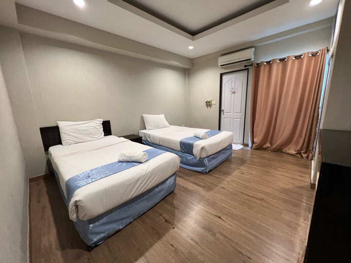 Bedroom 5