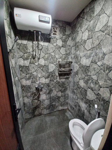 Bathroom 2, Anjasmoro Valley Wonosalam, Jombang