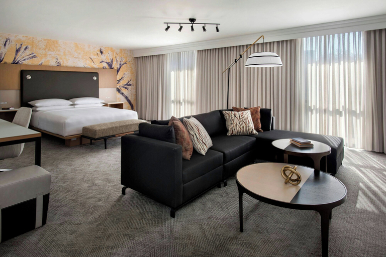 Bedroom 1, Westchester Marriott, Westchester