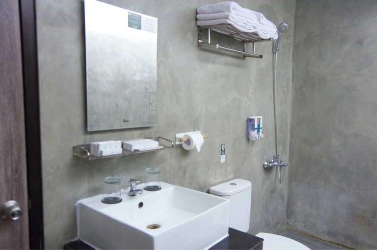 Bathroom 6