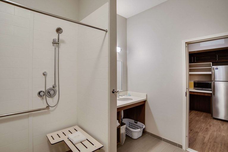 Bathroom 4, MainStay Suites Carlisle - Harrisburg, Cumberland