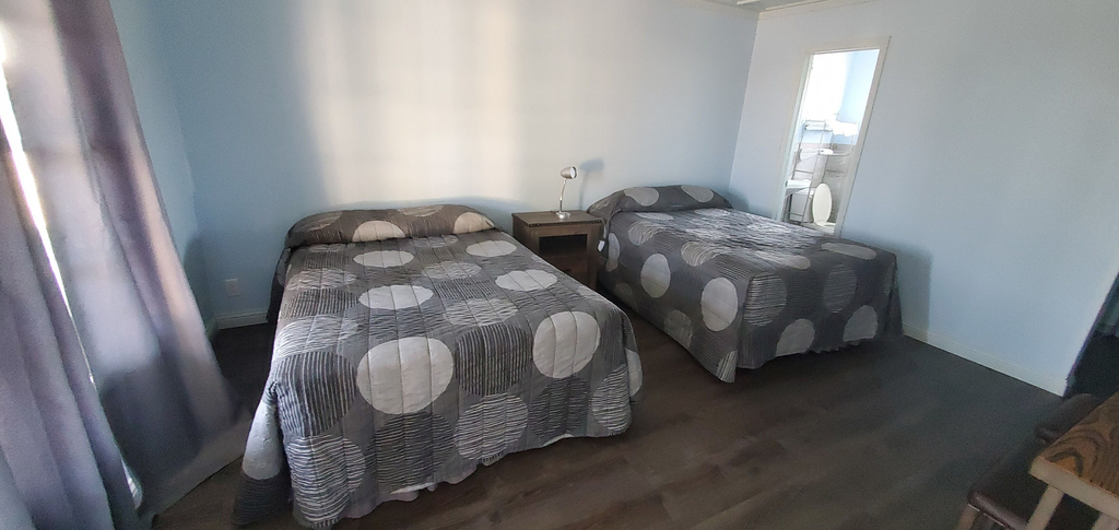 2, Town & Country Motel, Pecos