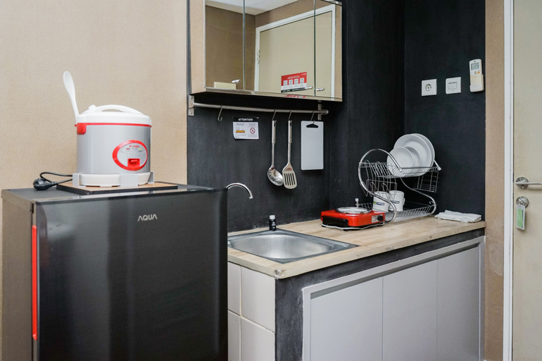 Others 3, Comfy and Modern Studio at Serpong Greenview Apartment By Travelio, South Tangerang