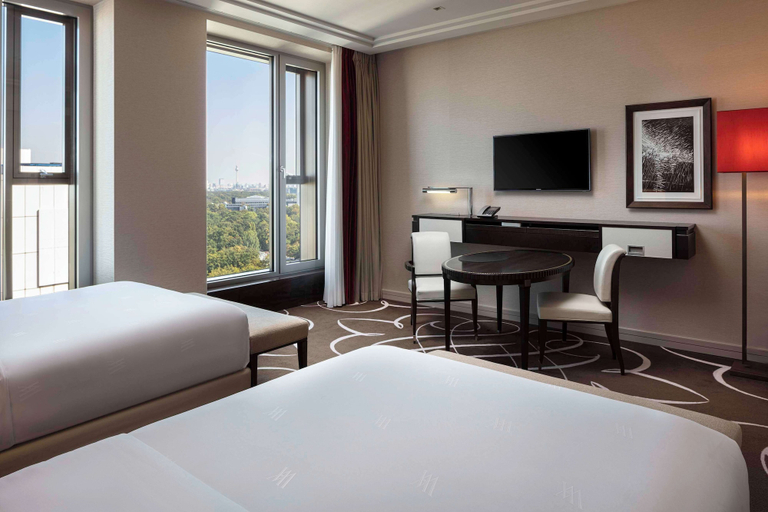Bedroom 4, Waldorf Astoria Berlin, Berlin