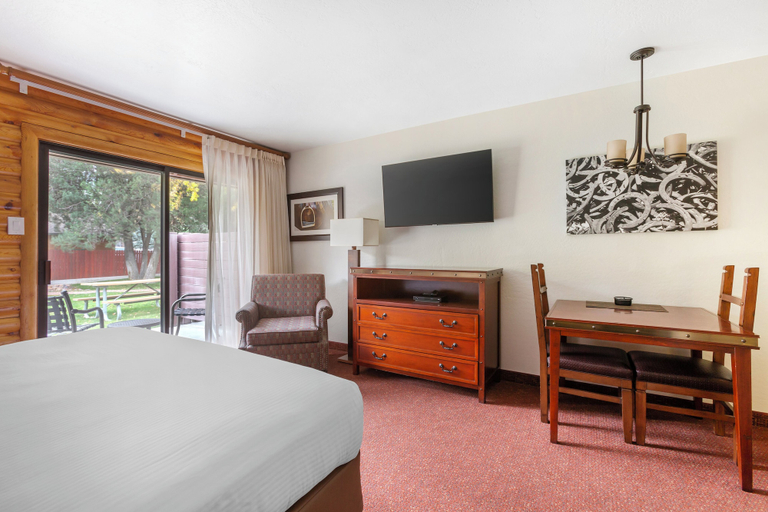 Bedroom 3, Kohl's Ranch Lodge, Gila