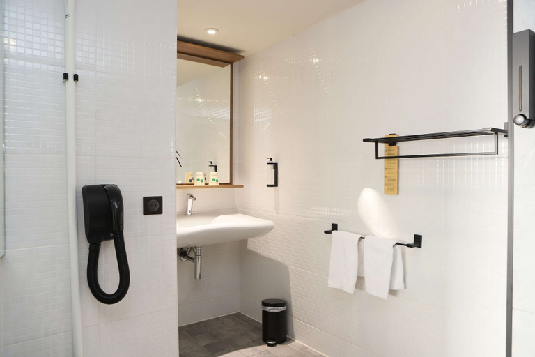 Bathroom 4, Campanile PRIME - Toulouse Sud Balma Cité de l'Espace, Haute-Garonne