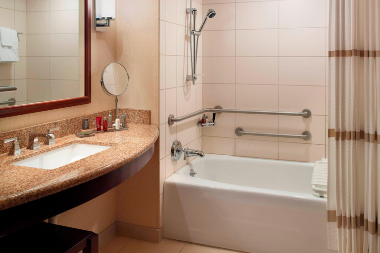 Bathroom 18