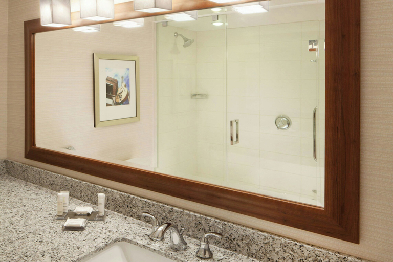 Bathroom 5, Marriott Memphis East, Shelby