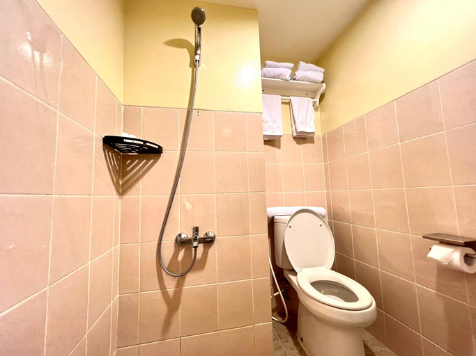 Bathroom 4