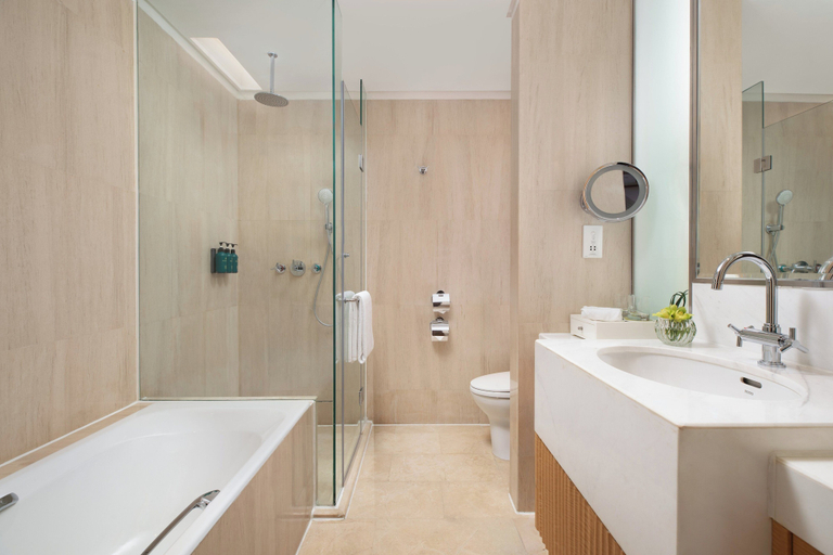 Bathroom 19