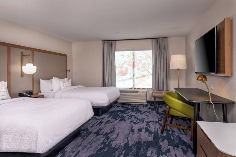 Bedroom 4, Fairfield Inn & Suites by Marriott Boston Walpole, Norfolk