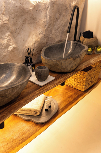 Bathroom 3, Maison Michelangelo, Central Greece