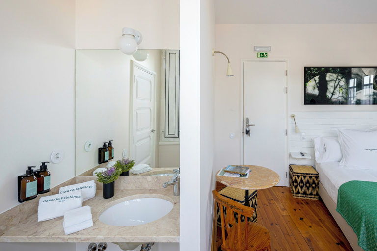 Bathroom 4, Casa da Estefânea, Sintra