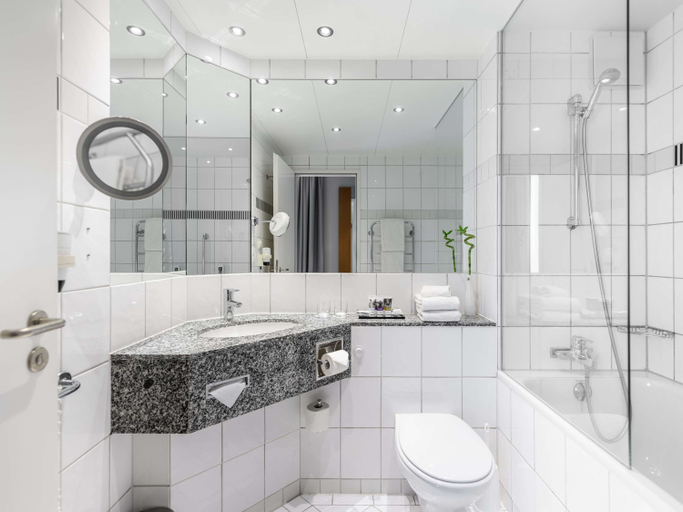 Bathroom 17