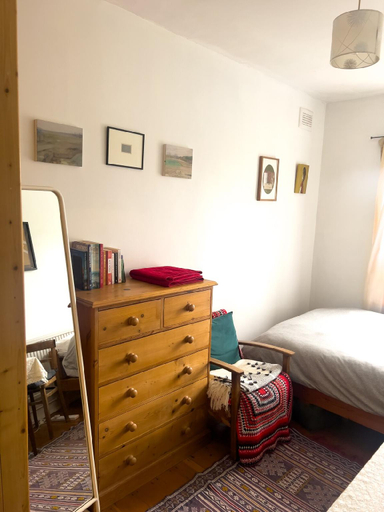 Bedroom 2, Charming Canary Wharf Room with Stunning Views, London