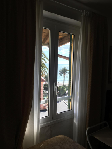 Hotel Azzurro, Savona
