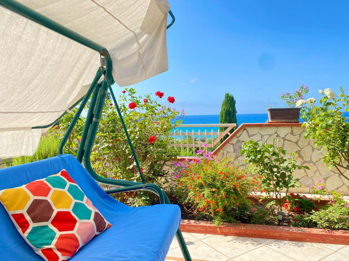 Others 5, Villa Mare Giuggiola, Trapani